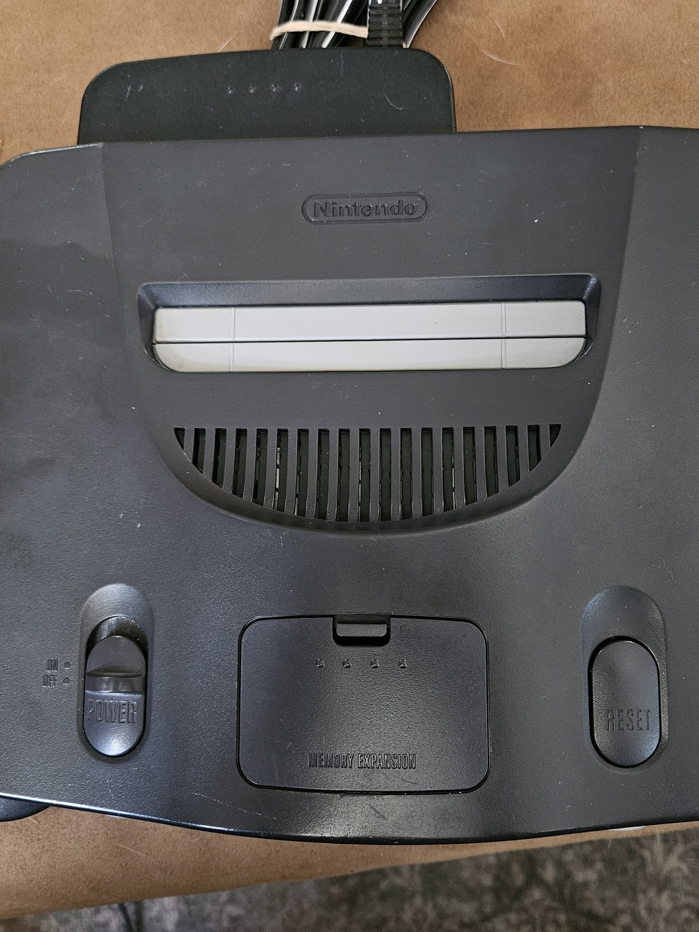 Nintendo 64 - Picture 2 of 5